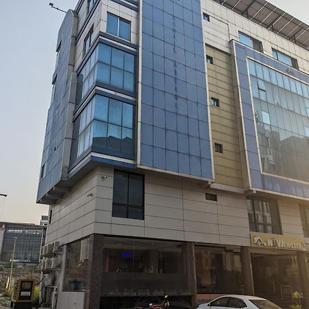 Nueva Hotel Islamabad Bagian luar foto