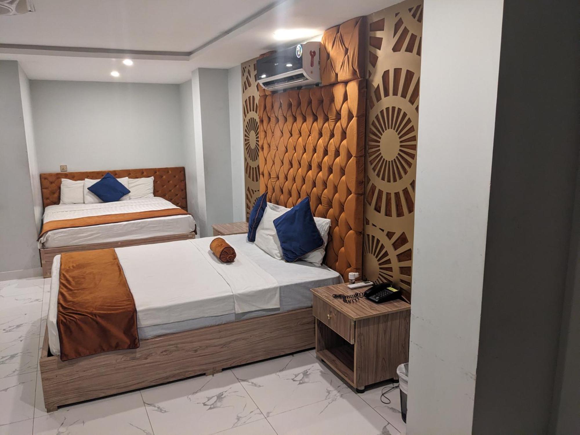 Nueva Hotel Islamabad Bagian luar foto